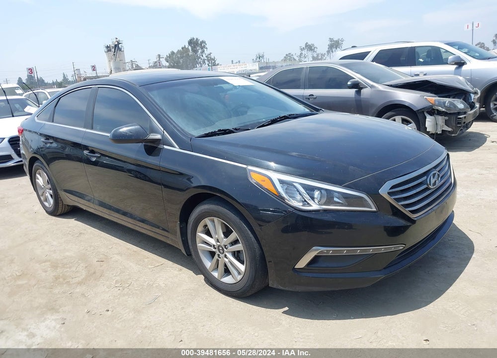 2015 HYUNDAI SONATA SE VIN: 5NPE24AF7FH093928