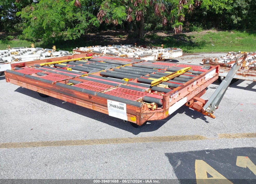 2004 EQUIPMENT GSE A05165D VIN: 00000000000168511