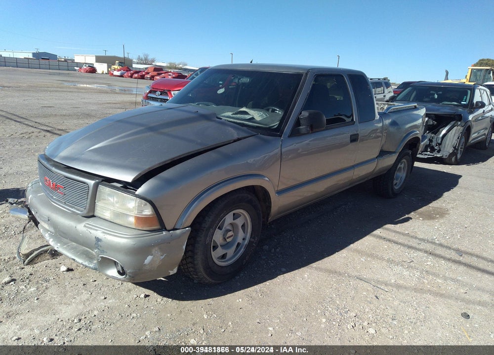 2000 GMC SONOMA SLS VIN: 1GTCS1950Y8208128