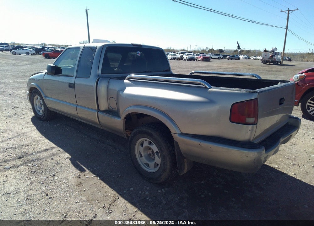 2000 GMC SONOMA SLS VIN: 1GTCS1950Y8208128