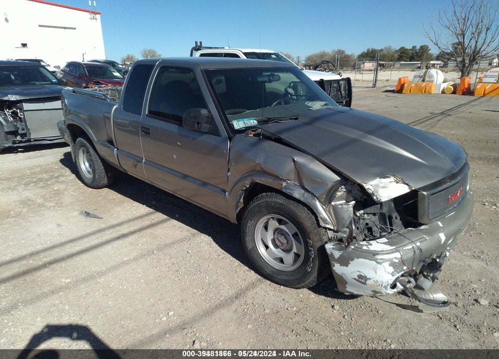 2000 GMC SONOMA SLS VIN: 1GTCS1950Y8208128