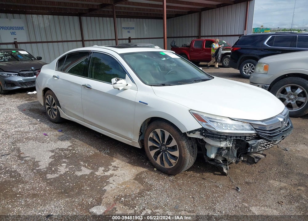 2017 HONDA ACCORD HYBRID TOURING VIN: JHMCR6F71HC013052