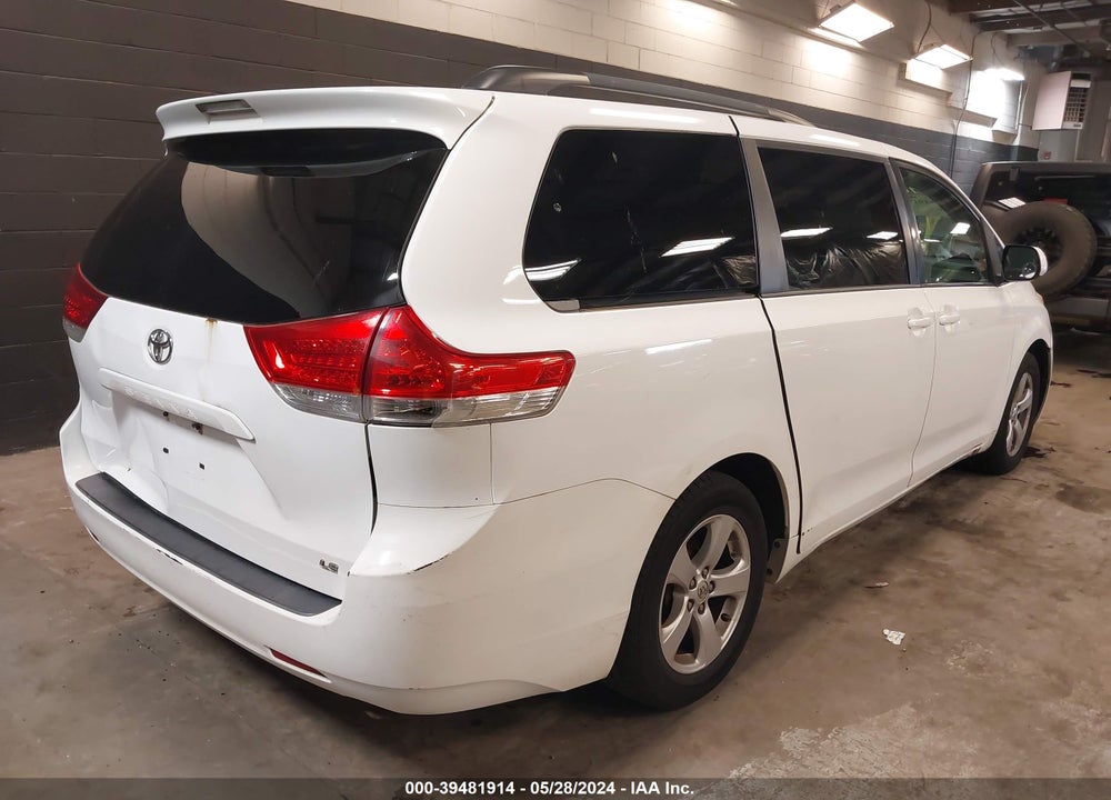 2013 TOYOTA SIENNA LE V6 8 PASSENGER VIN: 5TDKK3DC2DS351701