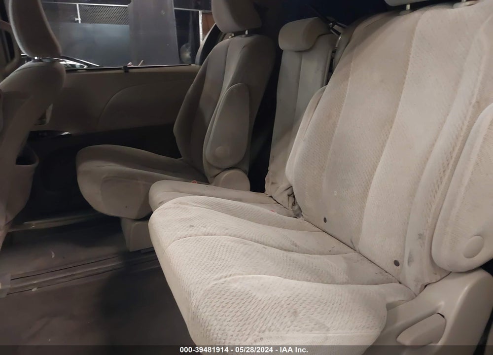 2013 TOYOTA SIENNA LE V6 8 PASSENGER VIN: 5TDKK3DC2DS351701