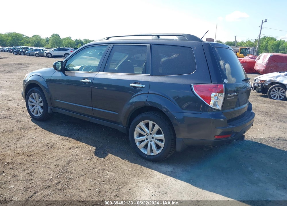 2011 SUBARU FORESTER 2.5X PREMIUM VIN: JF2SHADC1BH772430