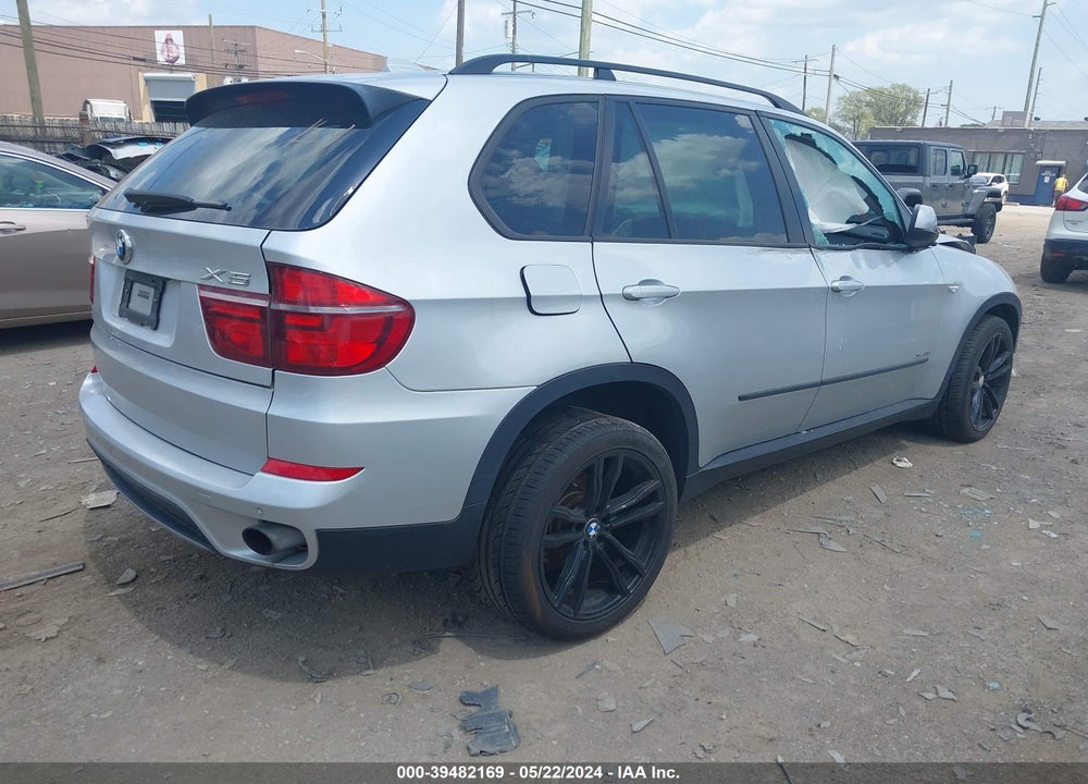 2011 BMW X5 XDRIVE35I/XDRIVE35I PREMIUM/XDRIVE35I SPORT ACTIVITY VIN: 5UXZV4C50BL409011