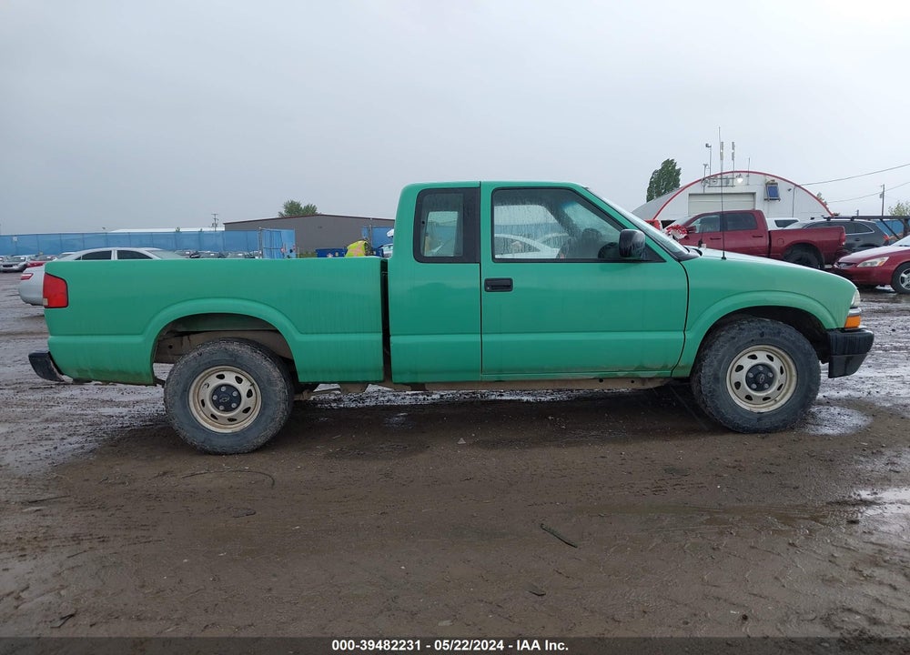 2003 CHEVROLET S-10 VIN: 1GCDT19XX38238393