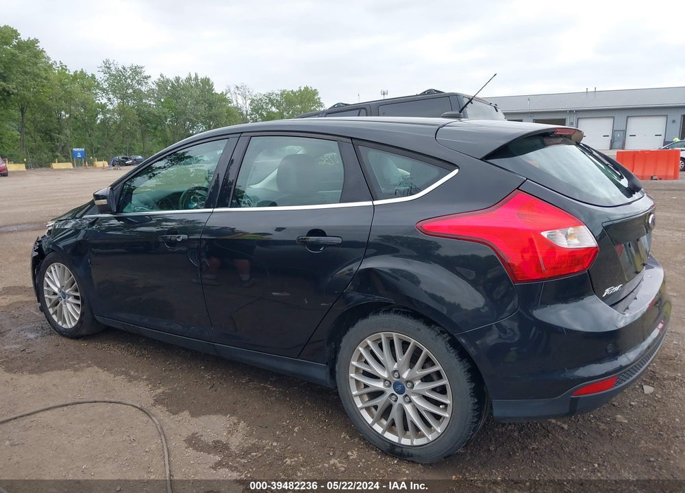 2013 FORD FOCUS TITANIUM VIN: 1FADP3N23DL175376