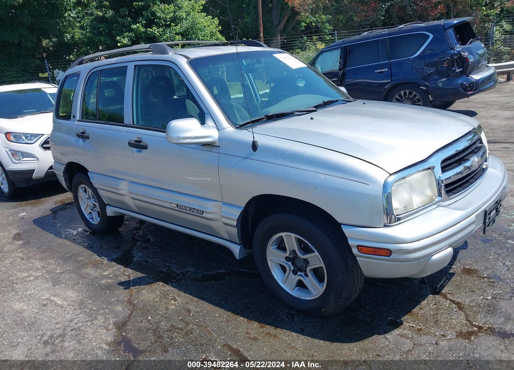 2002 CHEVROLET TRACKER HARD TOP LT VIN: 2CNBE634226932282