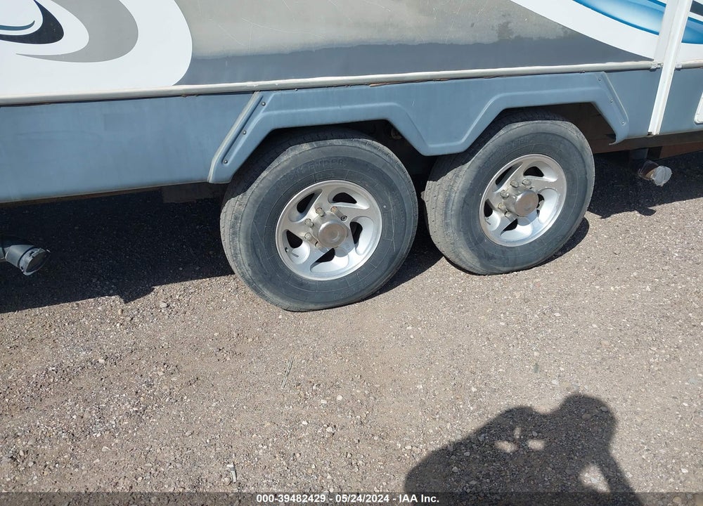 2005 GLENDALE TITANIUM 41' 5TH WHEEL VIN: 2GRFW36T75S056430