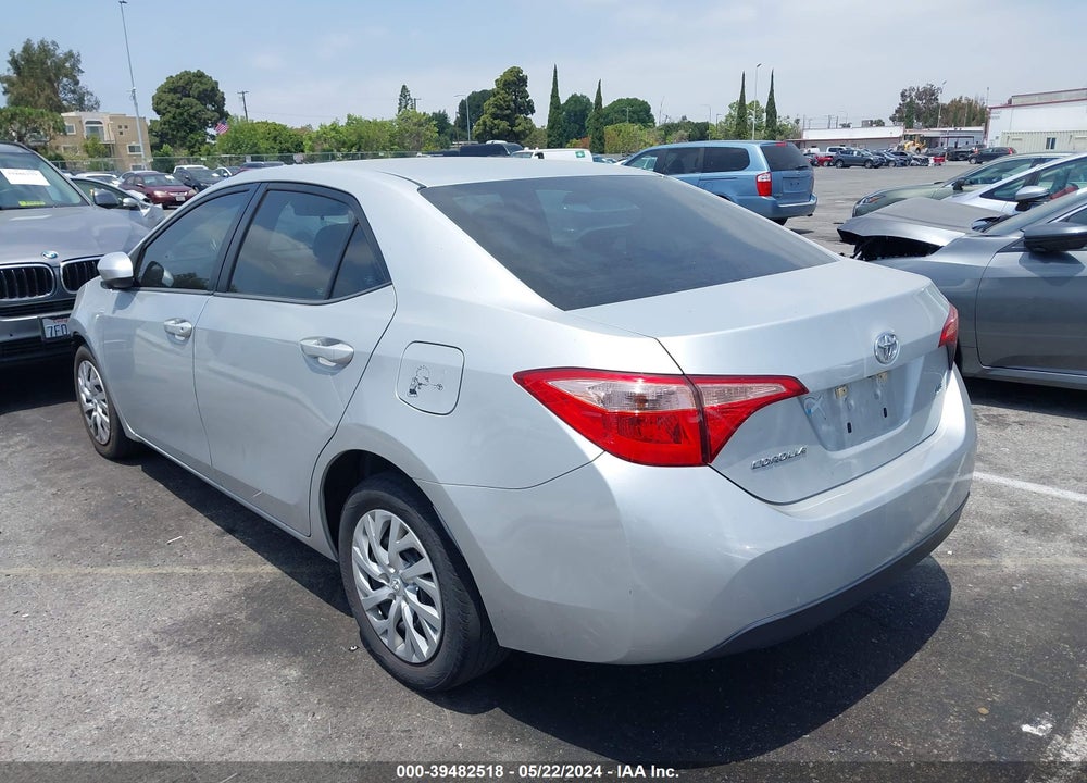 2019 TOYOTA COROLLA LE VIN: 5YFBURHE8KP900381