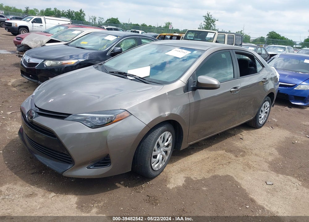 2017 TOYOTA COROLLA LE VIN: 2T1BURHE3HC963767