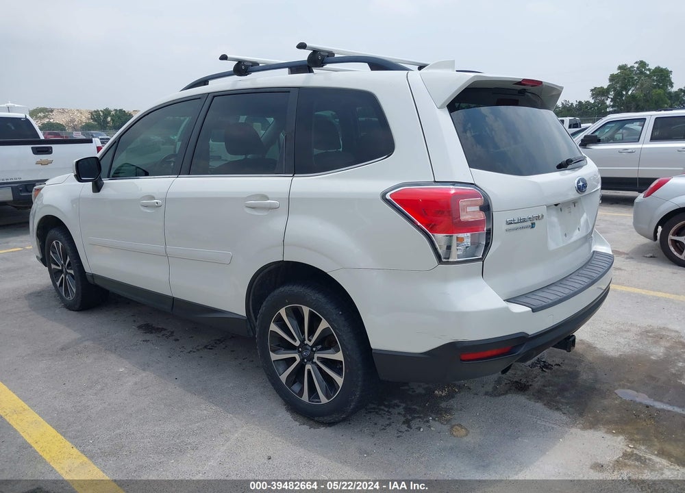 2018 SUBARU FORESTER 2.0XT PREMIUM VIN: JF2SJGEC7JH429111