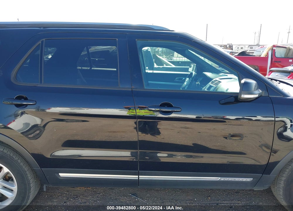 2017 FORD EXPLORER XLT VIN: 1FM5K7D85HGE19386