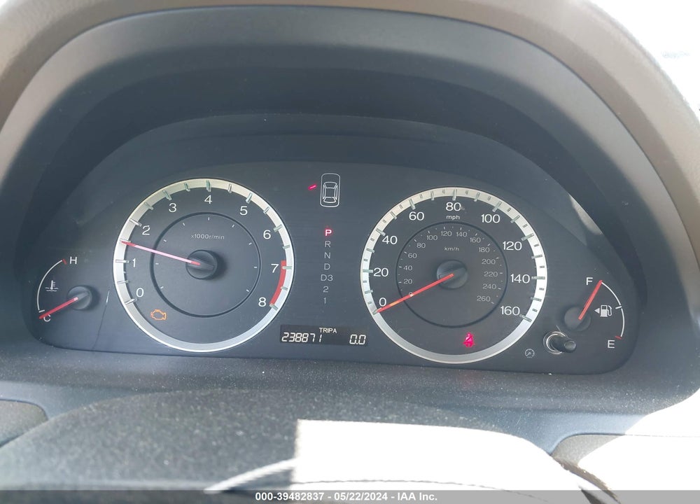 2010 HONDA ACCORD 2.4 LX VIN: 1HGCP2F32AA065323