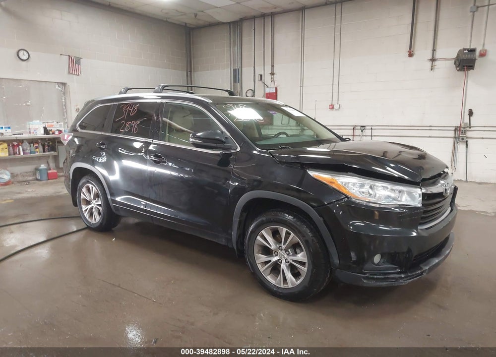 2015 TOYOTA HIGHLANDER XLE V6 VIN: 5TDJKRFHXFS120197