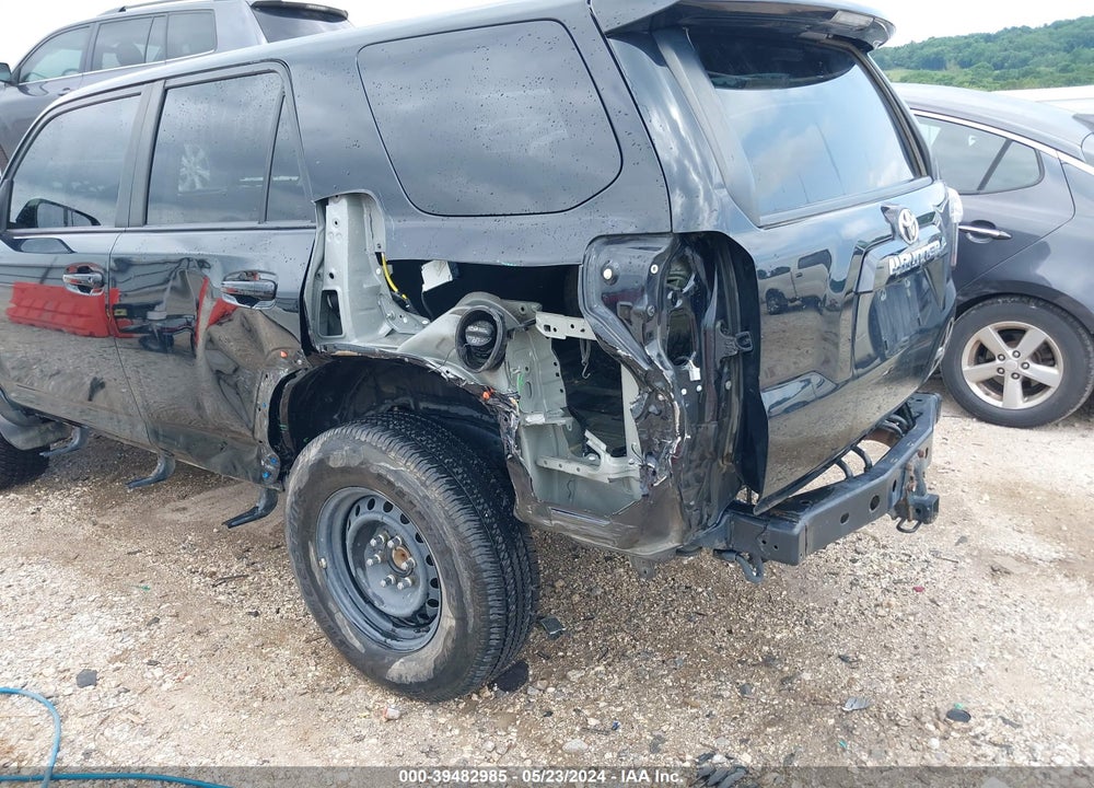 2020 TOYOTA 4RUNNER SR5 VIN: JTEBU5JR1L5769827