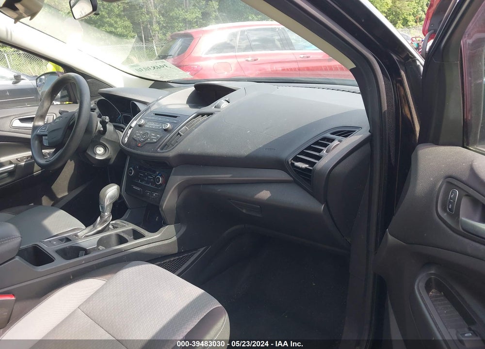2018 FORD ESCAPE SE VIN: 1FMCU9GD1JUB05571
