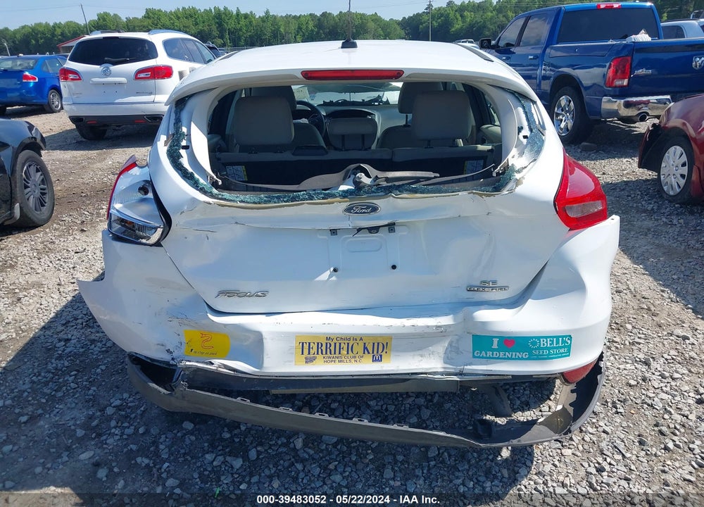 2016 FORD FOCUS SE VIN: 1FADP3K21GL222459