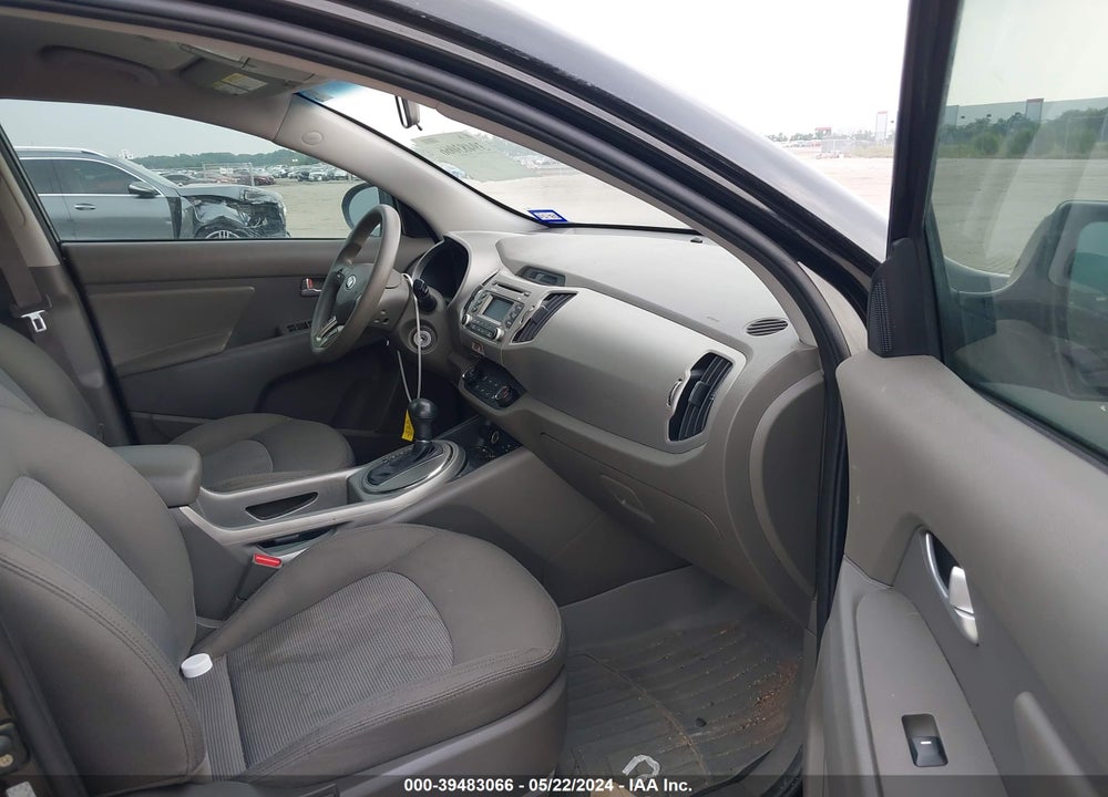 2016 KIA SPORTAGE LX VIN: KNDPB3AC0G7821491