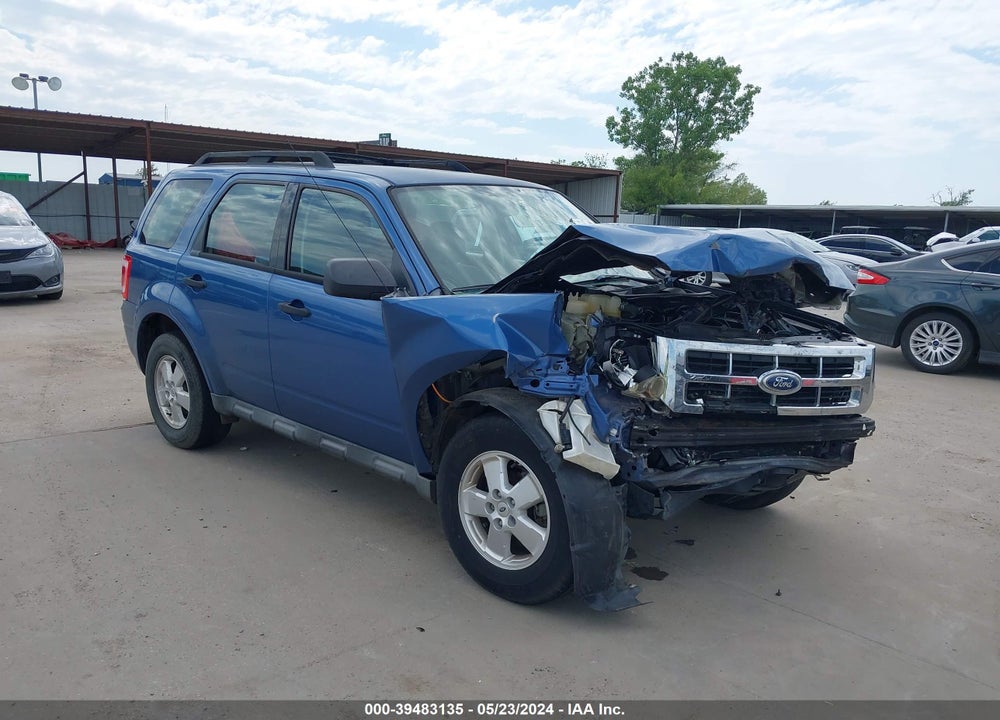 2010 FORD ESCAPE XLS VIN: 1FMCU0C77AKD32402