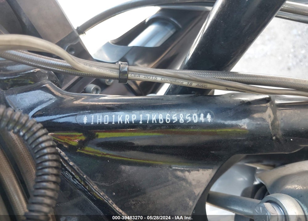 2019 HARLEY-DAVIDSON FLHXS VIN: 1HD1KRP17KB658504