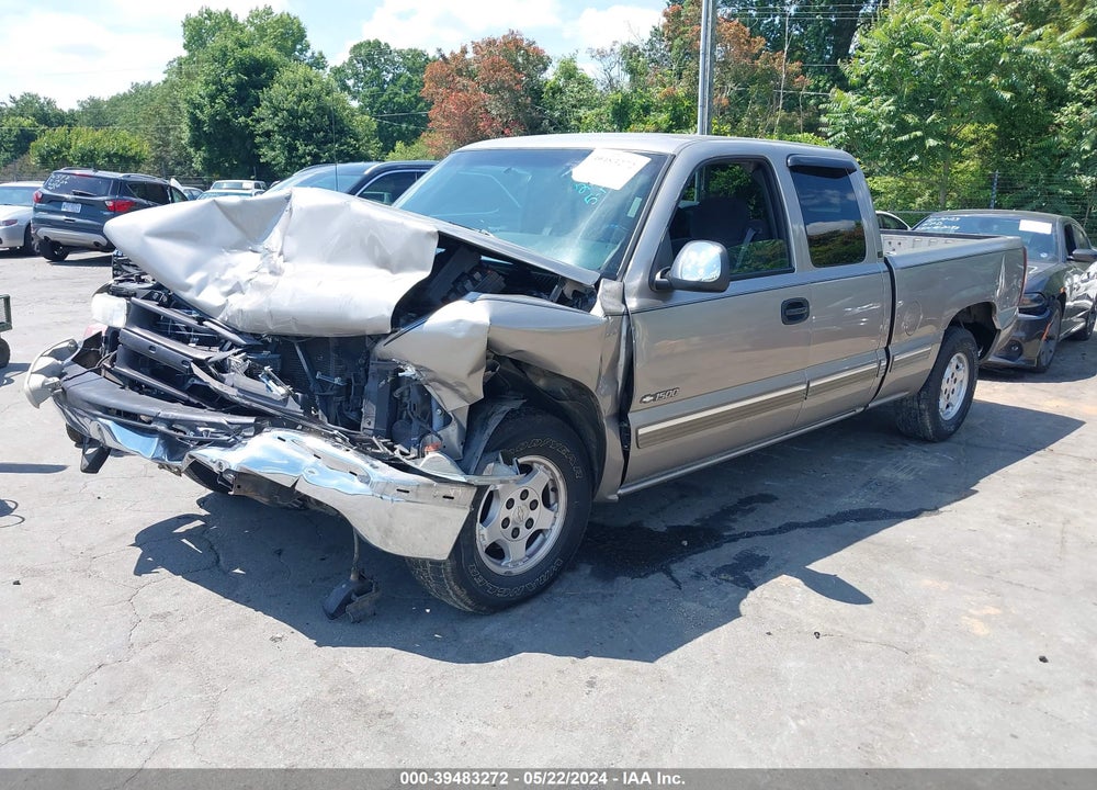 2000 CHEVROLET SILVERADO 1500 LS VIN: 2GCEC19T7Y1382317