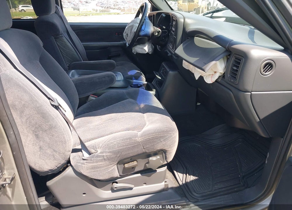 2000 CHEVROLET SILVERADO 1500 LS VIN: 2GCEC19T7Y1382317