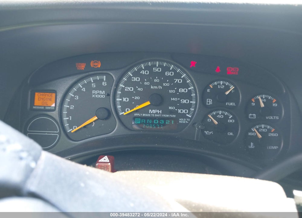 2000 CHEVROLET SILVERADO 1500 LS VIN: 2GCEC19T7Y1382317