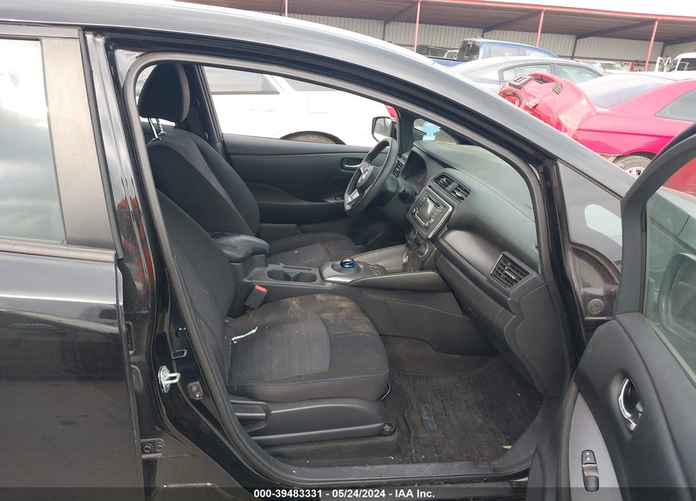 2018 NISSAN LEAF S VIN: 1N4AZ1CP3JC303322