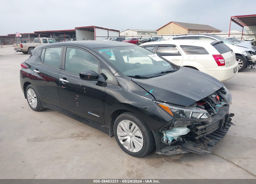 2018 NISSAN LEAF S VIN: 1N4AZ1CP3JC303322