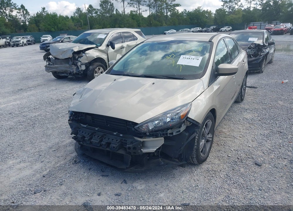 2018 FORD FOCUS SE VIN: 1FADP3FE6JL228155