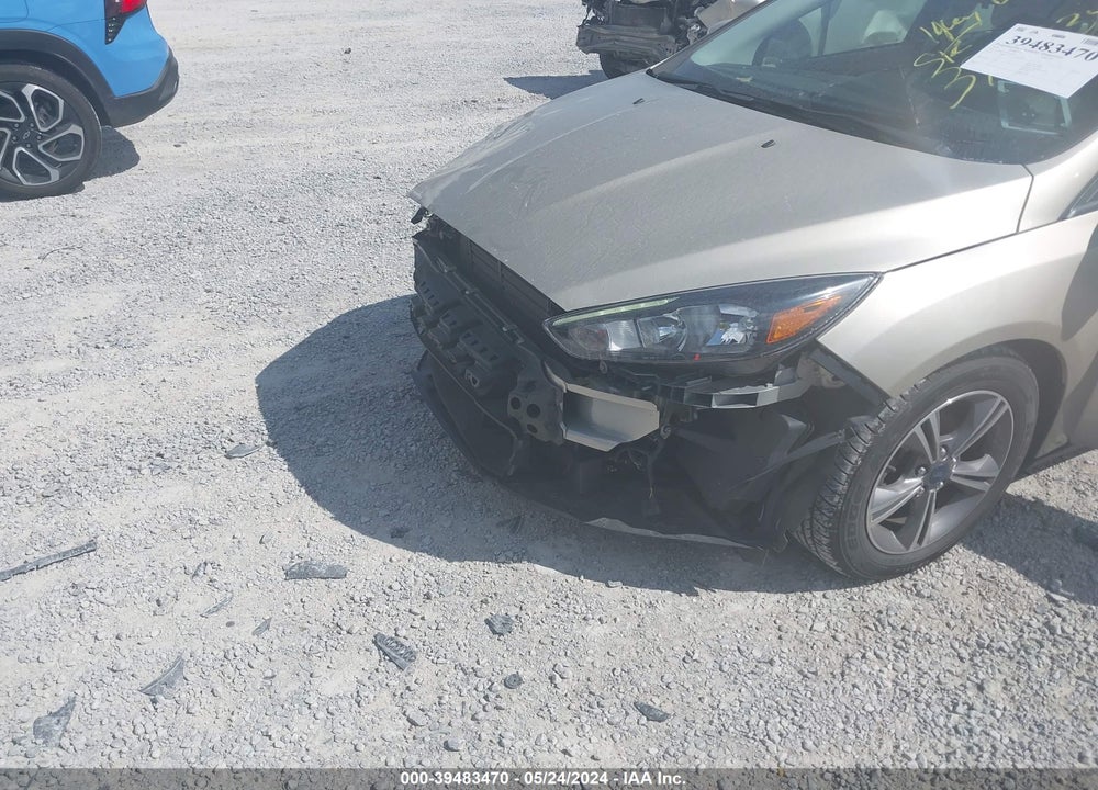 2018 FORD FOCUS SE VIN: 1FADP3FE6JL228155