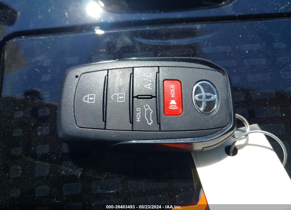 2024 TOYOTA BZ4X XLE VIN: JTMABACAXRA049027