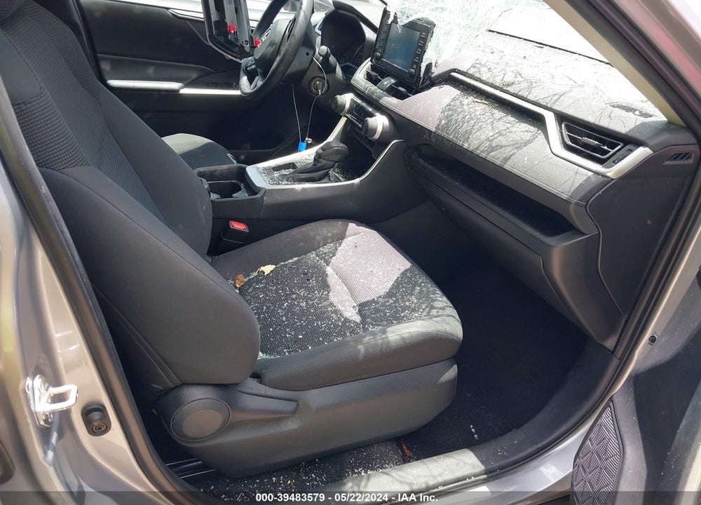 2019 TOYOTA RAV4 LE VIN: 2T3H1RFV3KW040143