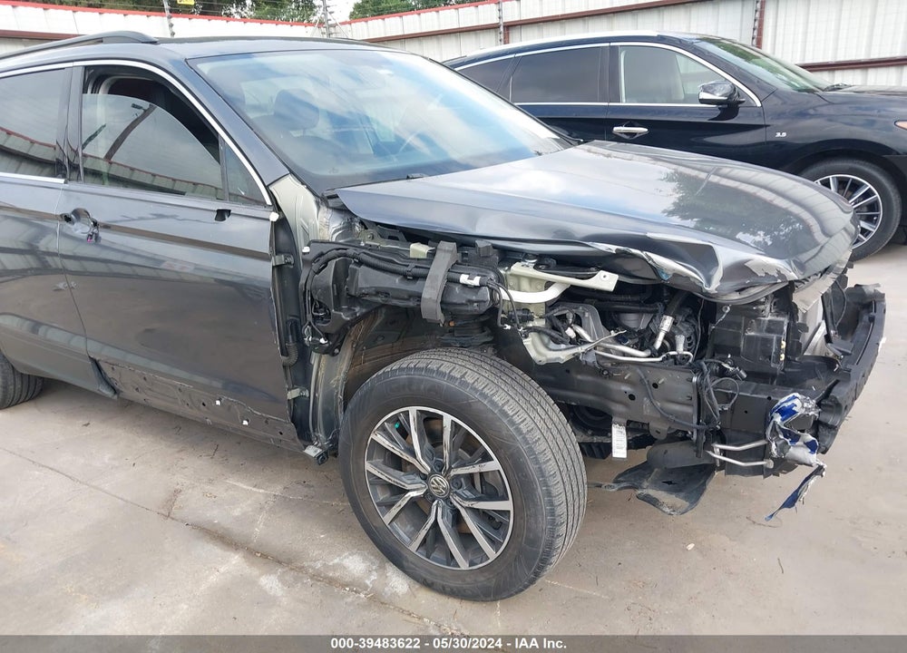 2019 VOLKSWAGEN TIGUAN 2.0T SE/2.0T SEL/2.0T SEL R-LINE/2.0T SEL R-LINE BLACK VIN: 3VV3B7AX0KM186376
