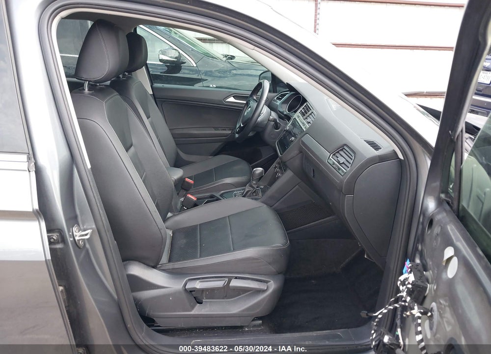 2019 VOLKSWAGEN TIGUAN 2.0T SE/2.0T SEL/2.0T SEL R-LINE/2.0T SEL R-LINE BLACK VIN: 3VV3B7AX0KM186376