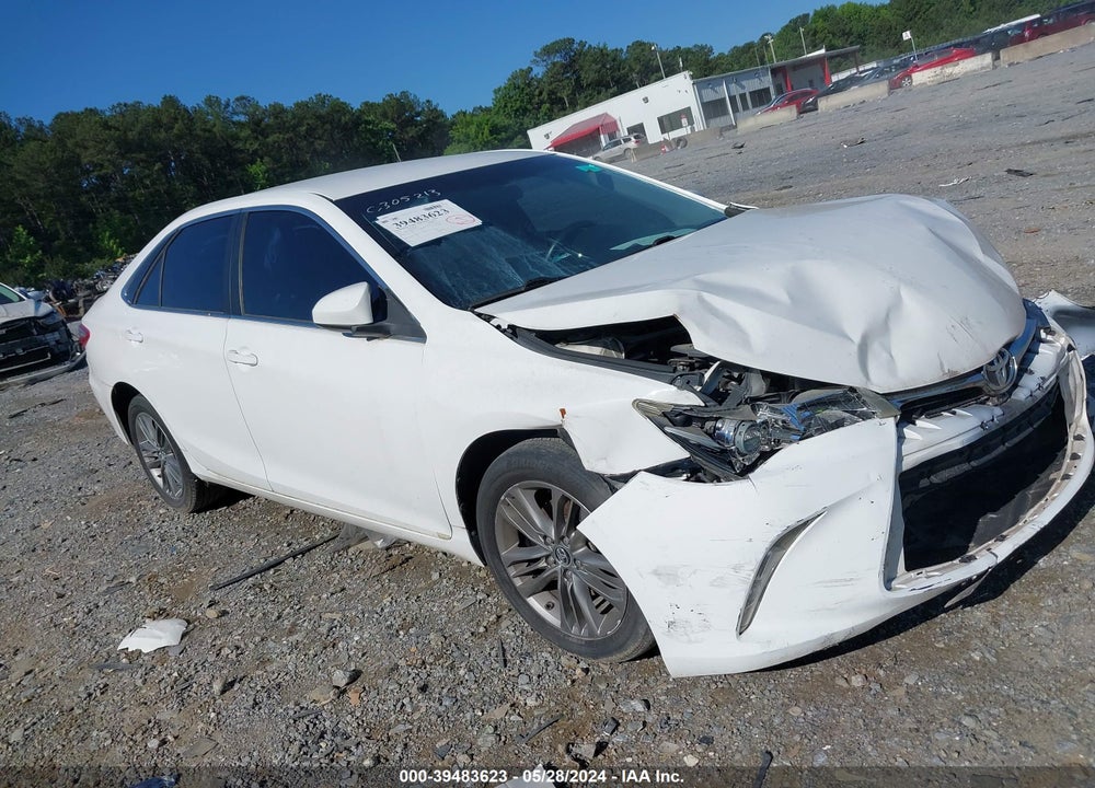 2015 TOYOTA CAMRY SE VIN: 4T1BF1FK6FU083825