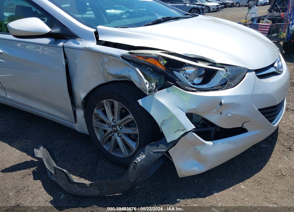 2015 HYUNDAI ELANTRA SE VIN: 5NPDH4AE3FH641098
