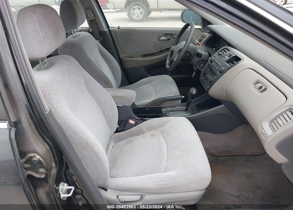 2002 HONDA ACCORD 2.3 SE VIN: JHMCG56712C029310