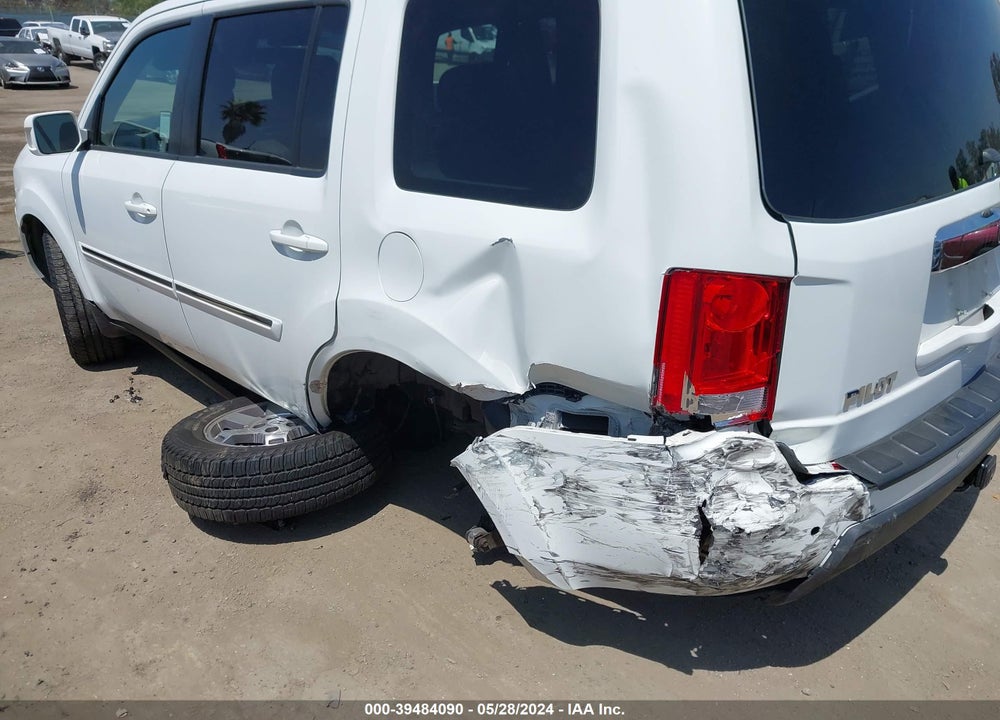 2010 HONDA PILOT TOURING VIN: 5FNYF4H84AB033296