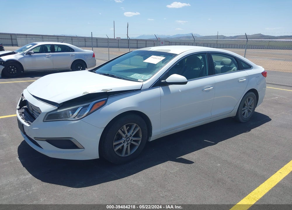 2017 HYUNDAI SONATA SE VIN: 5NPE24AFXHH453678