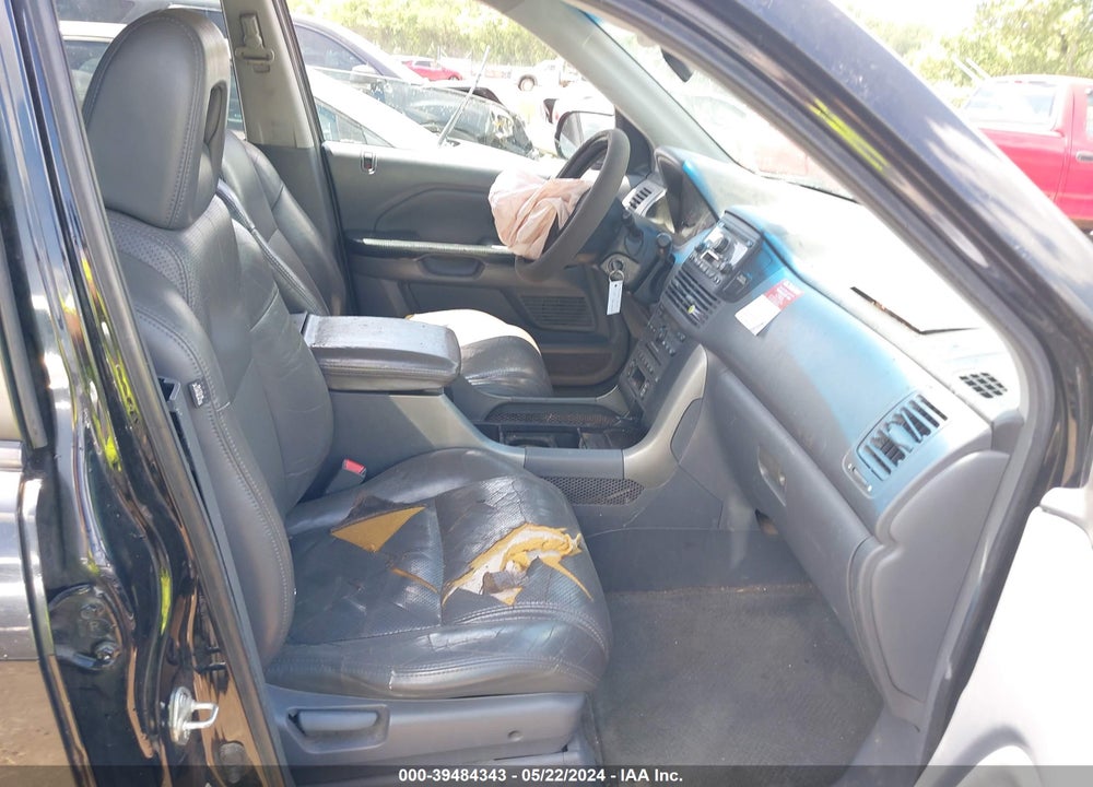 2005 HONDA PILOT EX-L VIN: 5FNYF18555B037786