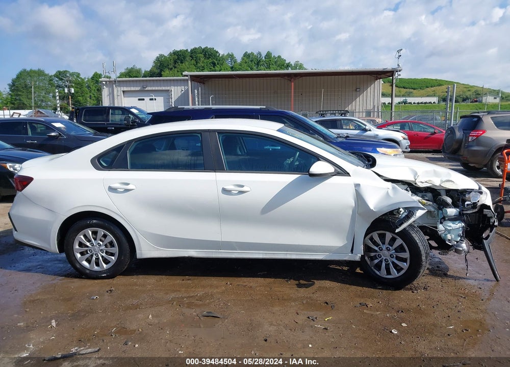 2019 KIA FORTE FE VIN: 3KPF24AD2KE008124