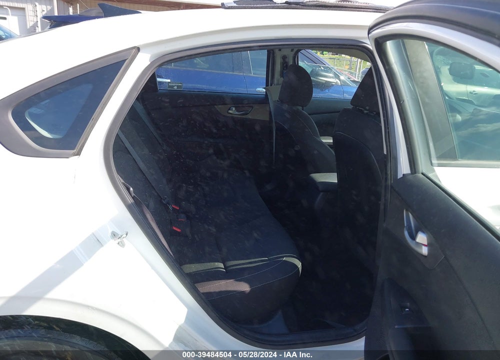 2019 KIA FORTE FE VIN: 3KPF24AD2KE008124