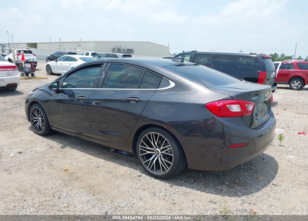 2017 CHEVROLET CRUZE LT AUTO VIN: 1G1BE5SM1H7223117