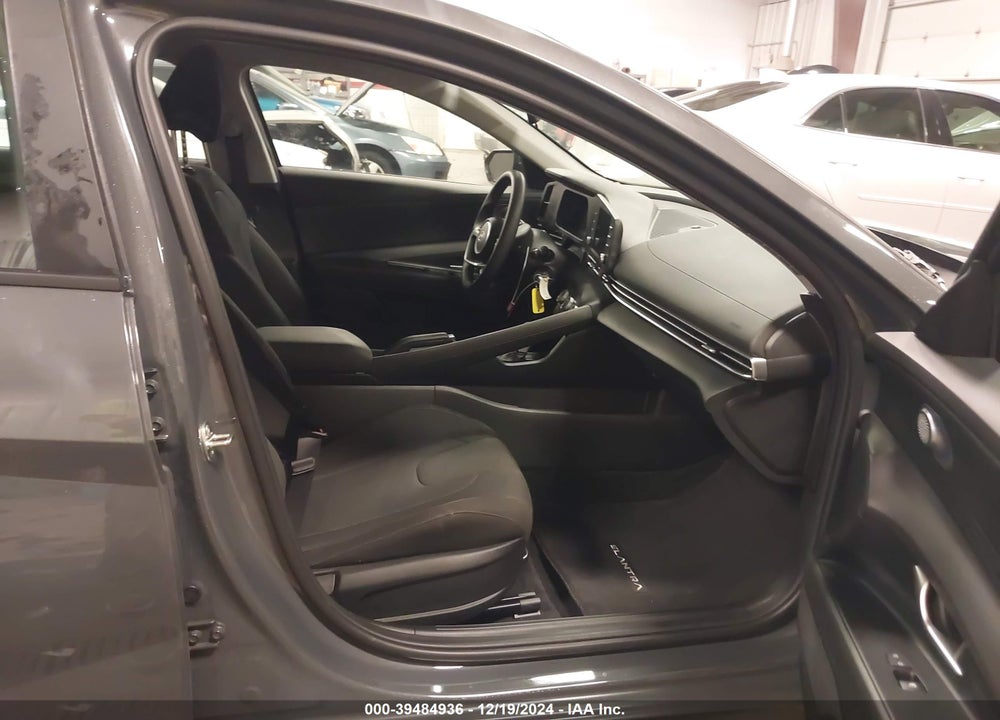 2024 HYUNDAI ELANTRA SE VIN: KMHLL4DG9RU716299