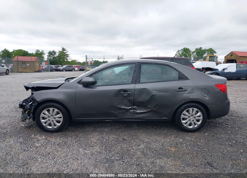 2013 KIA FORTE EX VIN: KNAFU4A24D5740808