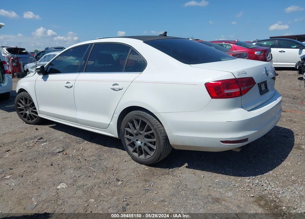 2015 VOLKSWAGEN JETTA 1.8T SE VIN: 3VWD17AJ2FM350487