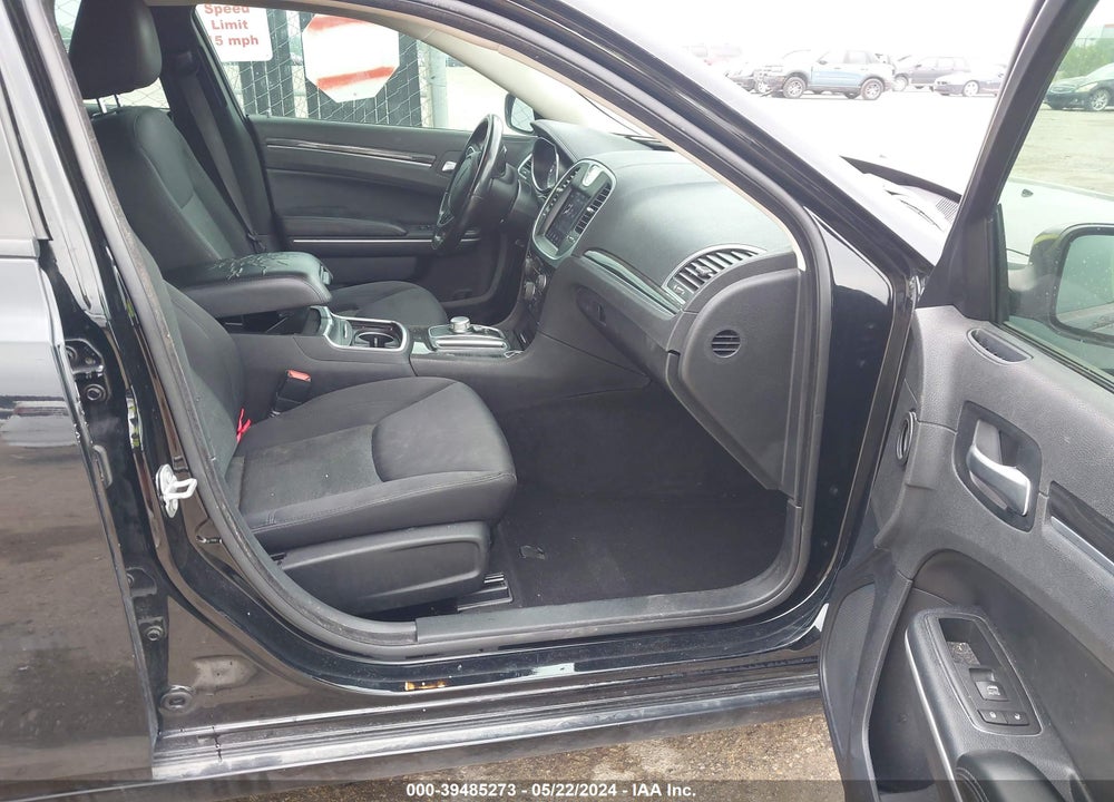 2019 CHRYSLER 300 TOURING VIN: 2C3CCAAG8KH760833
